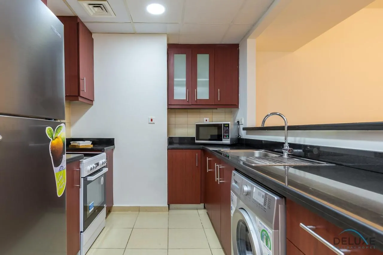 Pool Views Studio Minutes Away To Jbr Beach, Rimal 3 By Deluxe Holiday Homes Dubai 0*,