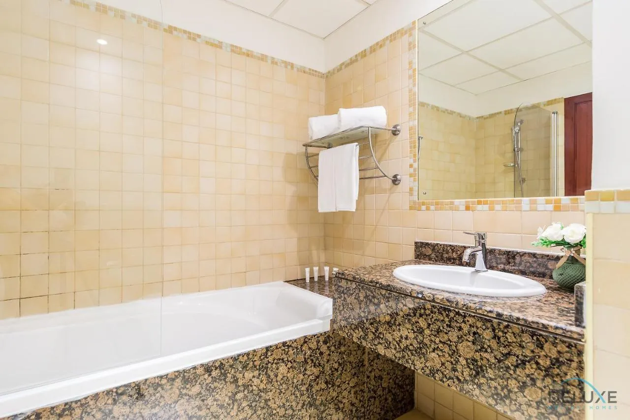 Pool Views Studio Minutes Away To Jbr Beach, Rimal 3 By Deluxe Holiday Homes Dubai