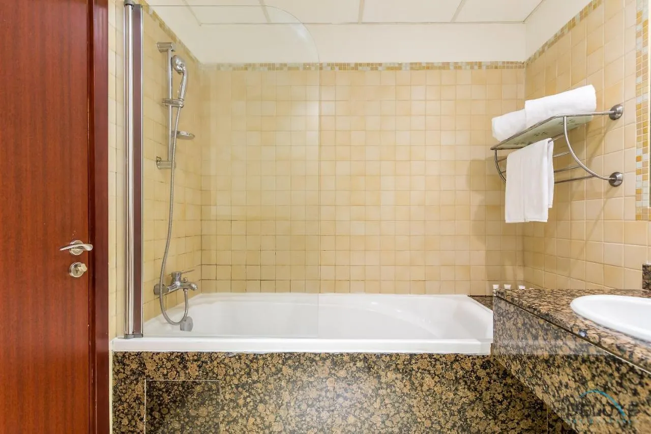 Pool Views Studio Minutes Away To Jbr Beach, Rimal 3 By Deluxe Holiday Homes Dubai Apartment